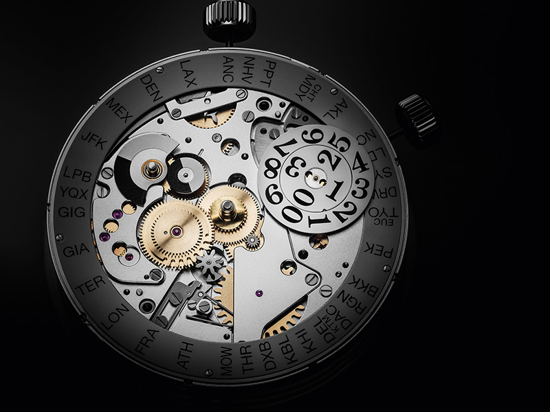 أضف أجواء دافئة وساحرة على موسم الشتاء مع ساعات Glashutte Original الفريدة